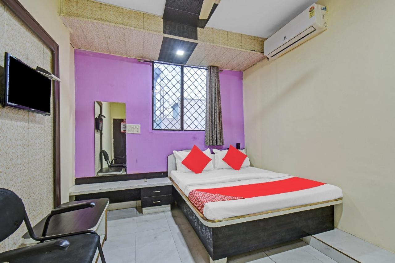 Oyo Flagship 84564 Hotel Jaideep Dehu Exterior photo